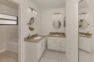 268 Southampton Dr, Venice, FL 34293 - Photo 13