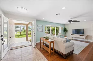 444 Baycrest Dr, Venice, FL 34285 - Photo 9