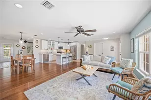 444 Baycrest Dr, Venice, FL 34285 - Photo 3