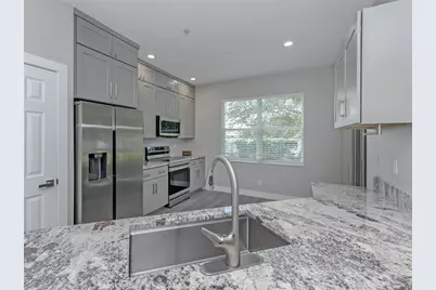 3941 Yellowstone Circle, Sarasota, FL 34233 - Photo 13