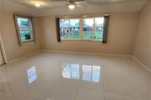 49 Sandstone Cir, Venice, FL 34293 - Photo 11