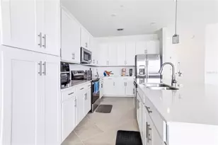 17600 Opal Sand Dr, Venice, FL 34293 - Photo 5