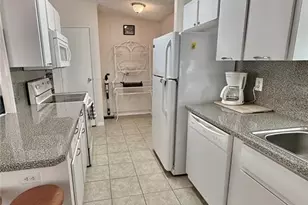 615 S Green Cir, Venice, FL 34285 - Photo 7