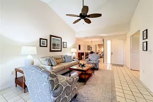 307 Pembroke Ln N, Venice, FL 34293 - Photo 9