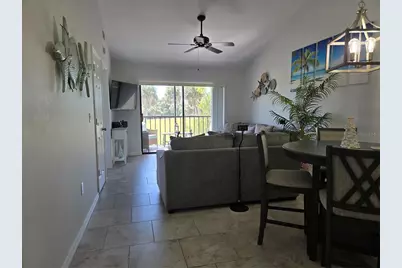 927 Capri Isles Boulevard #10, Venice, FL 34292 - Photo 9