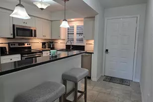 927 Capri Isles Blvd, Venice, FL 34292 - Photo 19