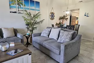 927 Capri Isles Blvd, Venice, FL 34292 - Photo 5