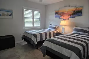 927 Capri Isles Blvd, Venice, FL 34292 - Photo 29