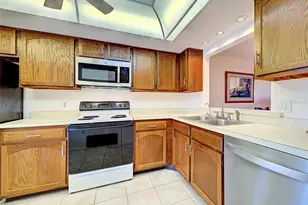 400 Mission Trail E, Venice, FL 34285 - Photo 9