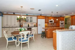 810 Carnoustie Dr, Venice, FL 34293 - Photo 31