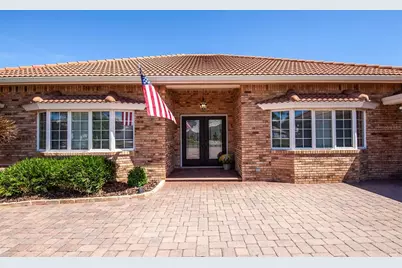 810 Carnoustie Drive, Venice, FL 34293 - Photo 9