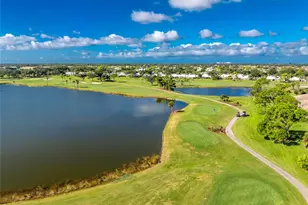 810 Carnoustie Dr, Venice, FL 34293 - Photo 3