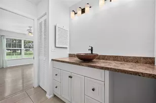 4206 Oakhurst Cir E, Sarasota, FL 34233 - Photo 39
