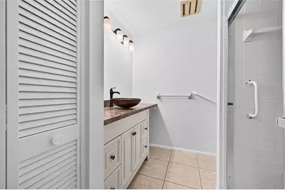 4206 Oakhurst Circle E #3075, Sarasota, FL 34233 - Photo 37