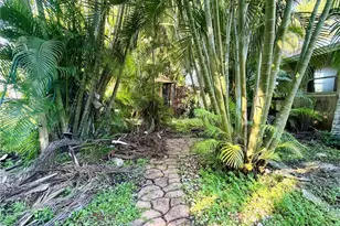 225 Magnolia Rd, Venice, FL 34293 - Photo 27