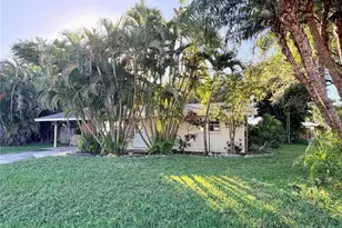 225 Magnolia Rd, Venice, FL 34293 - Photo 3