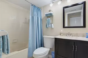 423 Cerromar Terrace, Venice, FL 34293 - Photo 21