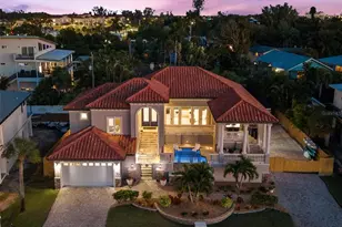 107 Sunset Dr, Nokomis, FL 34275 - Photo 1