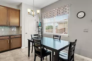 8332 Enclave Way, Sarasota, FL 34243 - Photo 9