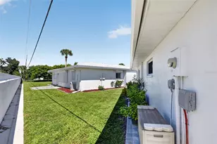 82 Circlewood Dr, Venice, FL 34293 - Photo 35