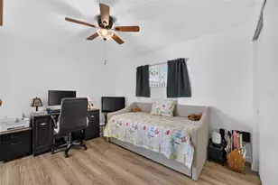82 Circlewood Dr, Venice, FL 34293 - Photo 23