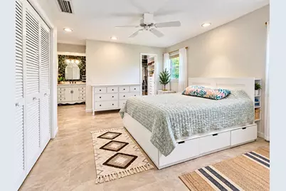 2979 Captiva Gardens Drive #22, Sarasota, FL 34231 - Photo 9