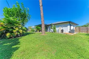464 Beverly Rd, Venice, FL 34293 - Photo 47