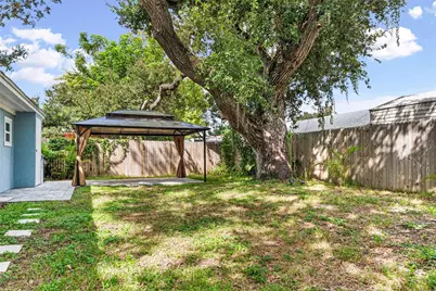 1112 Sunset Avenue, Nokomis, FL 34275 - Photo 15