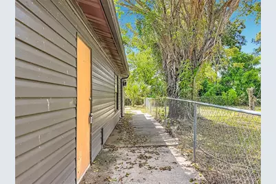 804 66th Avenue W, Bradenton, FL 34207 - Photo 53