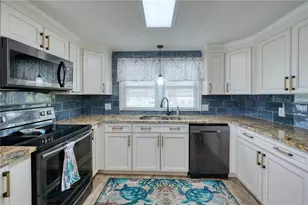 273 Captains Ct, North Port, FL 34287 - Photo 15