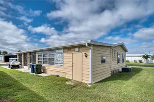 273 Captains Ct, North Port, FL 34287 - Photo 5