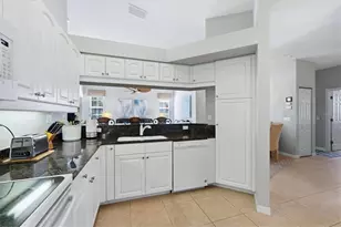 111 Woodbridge Dr, Venice, FL 34293 - Photo 13