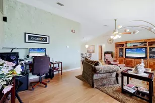 1137 Ponderosa Rd, Venice, FL 34293 - Photo 7