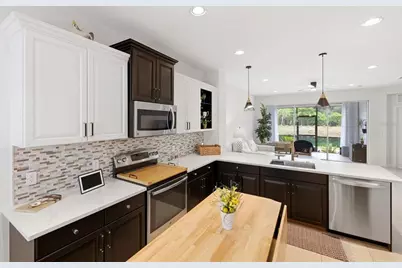 10828 Lerwick Circle, Englewood, FL 34223 - Photo 9