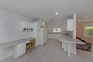 324 Ponce De Leon Ave, Venice, FL 34285 - Photo 13