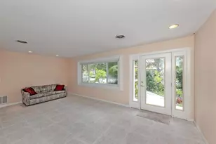 324 Ponce De Leon Ave, Venice, FL 34285 - Photo 9