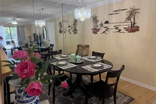 634 Bird Bay Dr E, Venice, FL 34285 - Photo 3