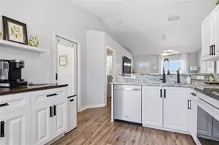 5295 Drew Rd, Venice, FL 34293 - Photo 5