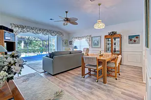 201 King Palm Ct, Venice, FL 34292 - Photo 11