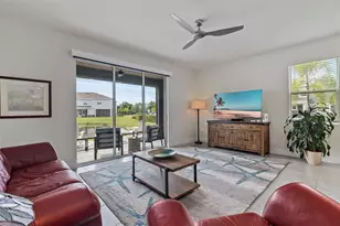8915 Milestone Dr, Sarasota, FL 34238 - Photo 9