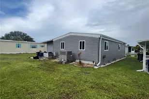 408 S Cervina Dr S, Venice, FL 34285 - Photo 5