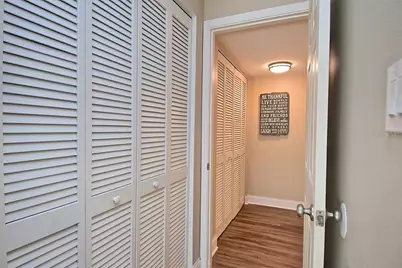 2121 Wood Street #201, Sarasota, FL 34237 - Photo 11