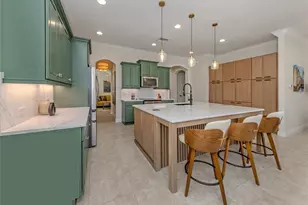 10422 Medjool Dr, Venice, FL 34293 - Photo 5