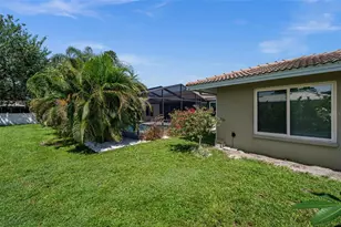 7520 Curtiss Ave, Sarasota, FL 34231 - Photo 37