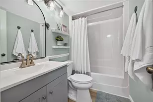 995 La Guna Dr, Venice, FL 34285 - Photo 37
