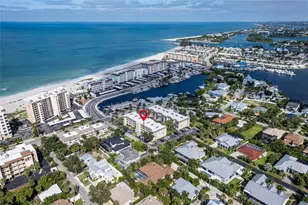 995 La Guna Dr, Venice, FL 34285 - Photo 1