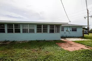 1797 Pomelo Dr, Venice, FL 34293 - Photo 33