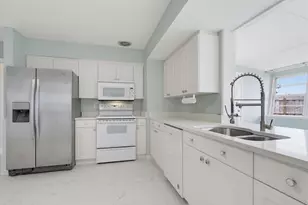 1797 Pomelo Dr, Venice, FL 34293 - Photo 7