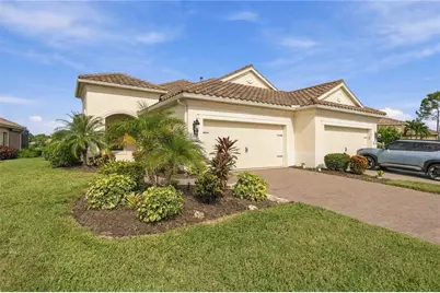 11548 Okaloosa Drive W, Venice, FL 34293 - Photo 3