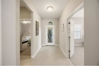 11548 Okaloosa Drive W, Venice, FL 34293 - Photo 7